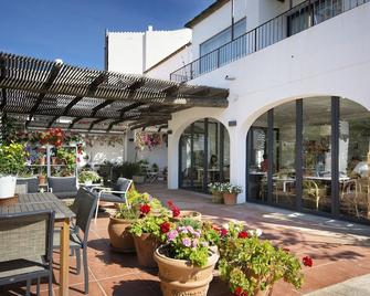 Hotel Boutique Horta d'en Rahola - Cadaques - Patio