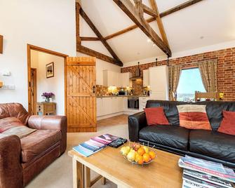 Pheasant - Beccles - Вітальня