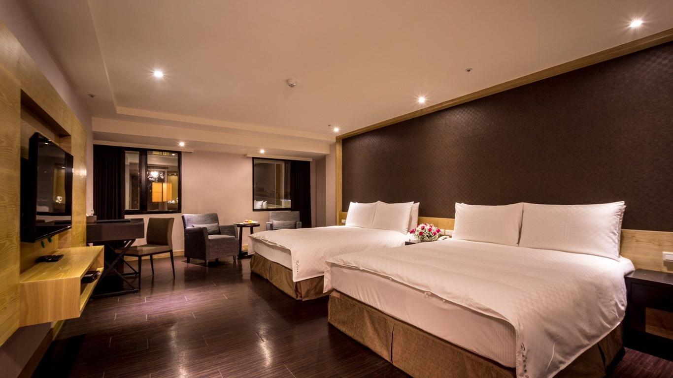 جاي شاتو هوتلز آند هوستلز