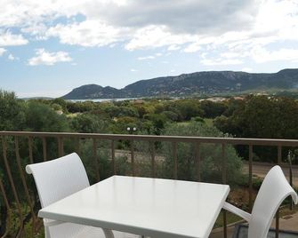 Hotel Le Porto-Vecchio - Porto-Vecchio - Varanda