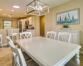 Golf, Bike & Relax: Home in The Villages - The Villages - Dining room