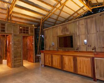 La Cotinga Biological Station - Puerto Jiménez - Front desk