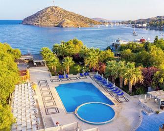 Zemda Hotel Gumusluk - Gümüşlük - Piscina