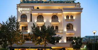 環球酒店 - 地拉那 - 建築
