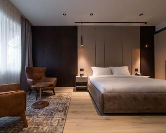 Emery Hotel - Pristina - Bedroom
