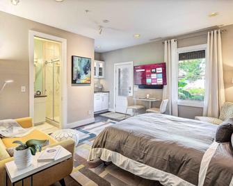Oakwood near downtown with Nespresso, Bikes & Bidet. - Raleigh - Kamar Tidur