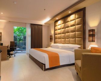 Eastparc Hotel Yogyakarta - Yogyakarta - Sovrum