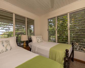 Private Beachfront garden villa with Pickleball court - Coquina - Treasure Beach - Bedroom