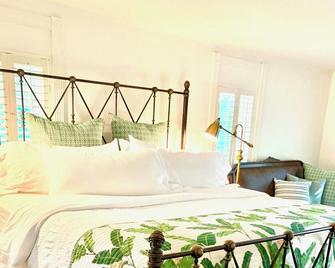 Plantation House Bed & Breakfast - Port Hope - Schlafzimmer