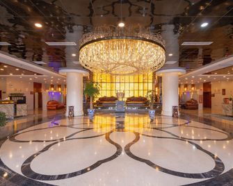 Yihe Shangjing International Hotspring Hotel - يونتشنغ - ردهة