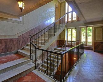 Anthea Domus - Sorrento - Trappen
