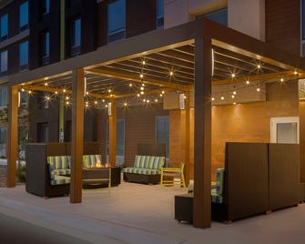 Home2 Suites by Hilton Clovis - Clovis - Terasa