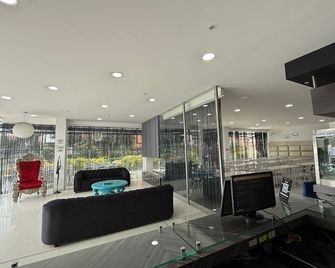 Hotel Aw Plaza Miranda - Bogotá - Lobby