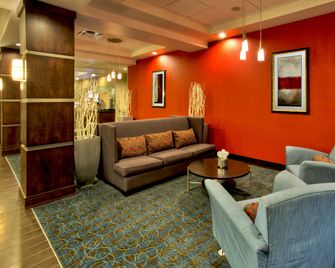 Holiday Inn Express & Suites Knoxville West - Oak Ridge By IHG - Oak Ridge - Edificio