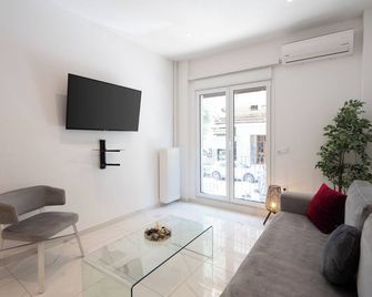 Sophisticated Modern Apt in Athens center - Athens - Living room