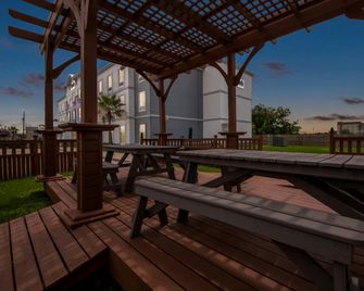 Spark by Hilton Victoria - Victoria - Balcón