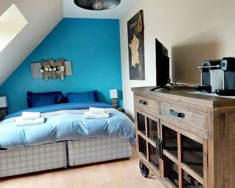 Chambres d'hôtes chez l'habitant - Bed& Breakfast homestay - Huisnes-sur-Mer - Bedroom