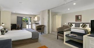 Baycrest Lodge - Taupo - Bedroom