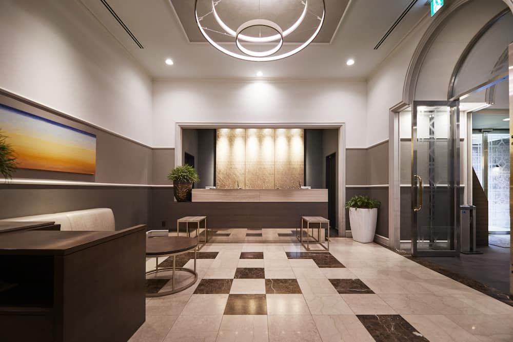 جاي آر إيست هوتل ميتس موساشيساكاي