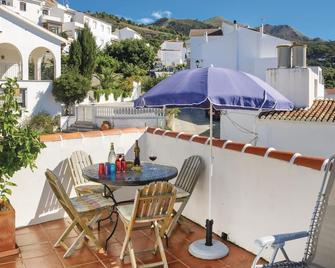Nice Home In Canillas De Albaida - Canillas de Albaida - Balcony