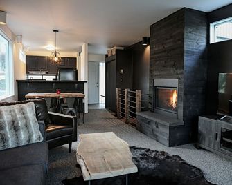 16 Village Run,,, condo - Warren - Living room