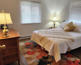 Charming 2-bedroom apartment in Toledo with WiFi, AC - Toledo - Bedroom