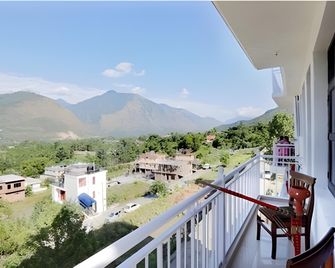 Hotel 47 Hill - Kullu - Balcón