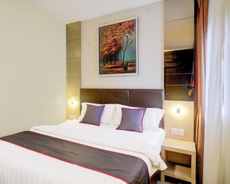 Townhouse Oak Batam near Grand Batam Mall - Lubuk Baja - Slaapkamer