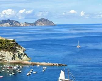 Bellacamera Suite, Natural Pools tel. 3475398561 - Ponza