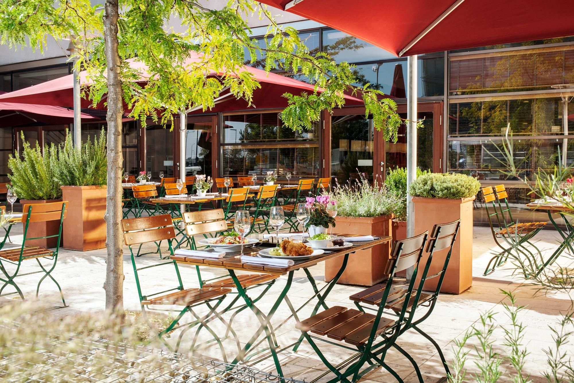 أن إتش فيينا إيربورت كونفرانس سنتر