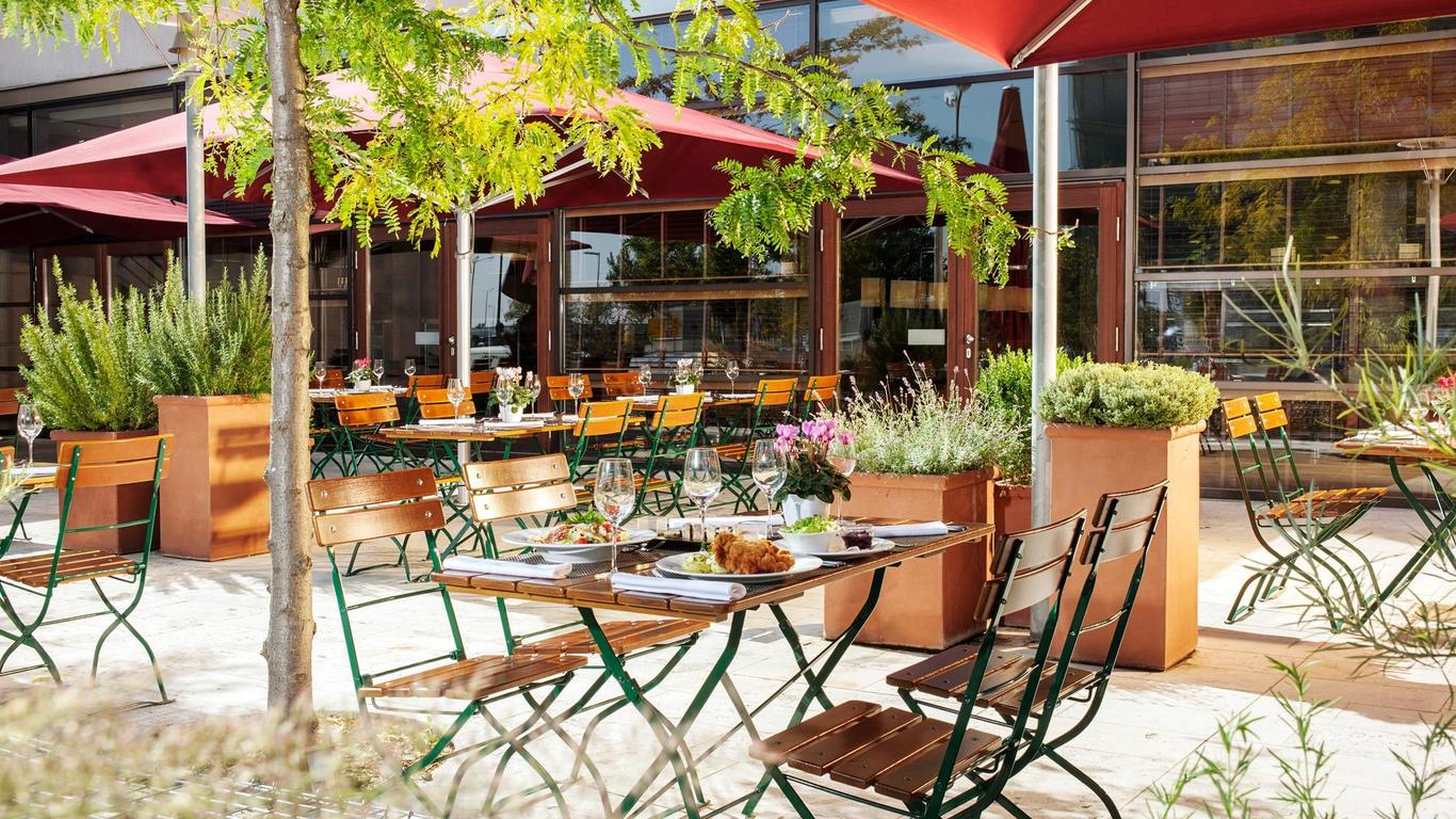 أن إتش فيينا إيربورت كونفرانس سنتر