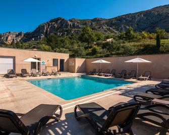 Hotel Les Restanques De Moustiers - Moustiers-Sainte-Marie - Pool