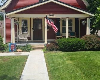 Cozy 3 bedroom home in the heart of Irvington - Indianapolis - Gebäude