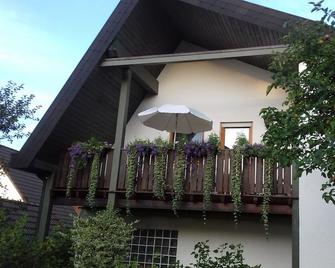Attractive holiday apartment at the Mainz confluence - Kulmbach - Gebäude