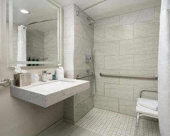 DoubleTree by Hilton Warwick Providence Airport - Warwick - Habitación