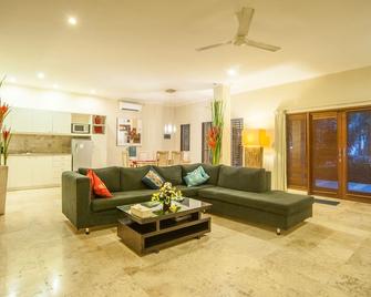 Bali Mystique Hotel & Apartment - Денпасар - Вітальня