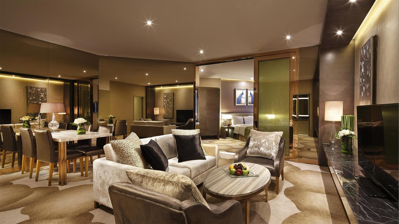 هوليداي إن كنمينج سيتي سننترب باي آيتش جي