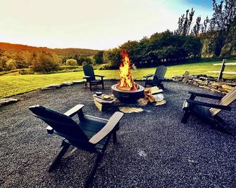 Sunset Chateau - Wellsboro - Патіо