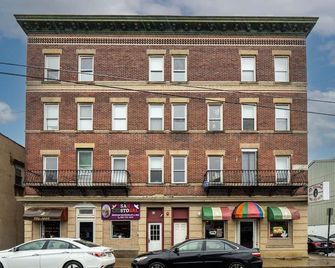 Columbus Hotel - Middletown - Budova