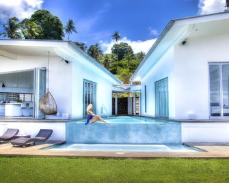 Vacala Bay Resort - Taveuni Island - Piscina