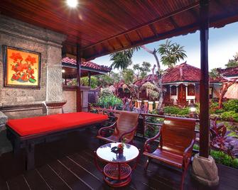 Bali Taman Lovina Resort & Spa Suites - Buleleng - Patio