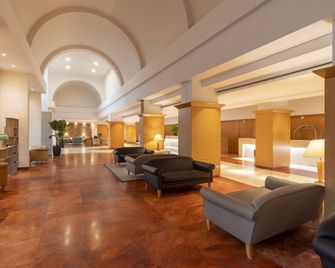 Hilton Rome Airport - פיומיצי'נו - לובי