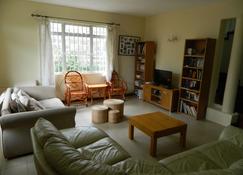The Maple House - Nairobi - Living room