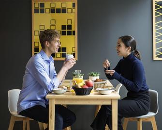 Adagio Access Le Havre Les Docks - Le Havre - Dining room