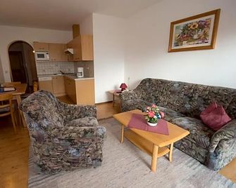 Hotel-Pension Birkenhof - Koetschach Mauthen - Wohnzimmer