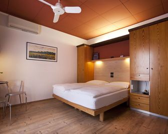 Hotel Luna Rossa - Malcesine - Κρεβατοκάμαρα