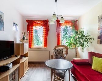 idyllische Ferienwohnung in Lichtenhain - Lichtenhain - Wohnzimmer