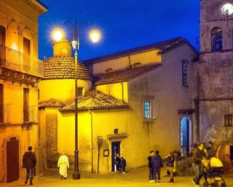 Castelvetere Hotel - Caulonia - Zwembad