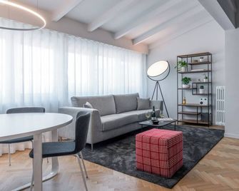 Chiaroscuro By Case al Lago - Brescia - Salon