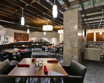 Holiday Inn Oakville (Centre) By IHG - Oakville - Ravintola
